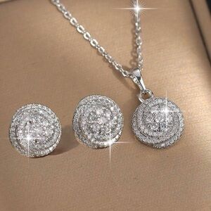 Elegant Silver Jewelry Set